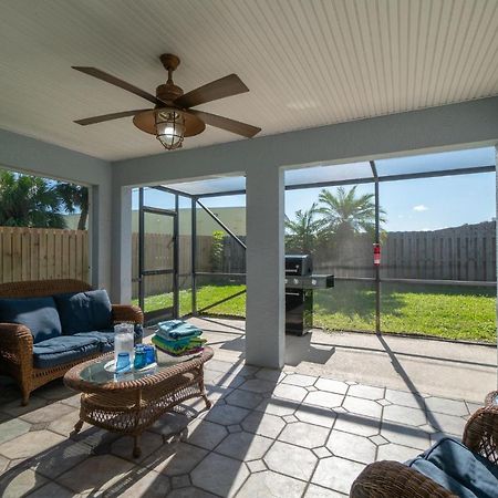 Oceanview Haven - 2Br Beach Townhome With Patio, Shared Heated Pool Steps From Paradise Beach Park! Мельбурн Екстер'єр фото